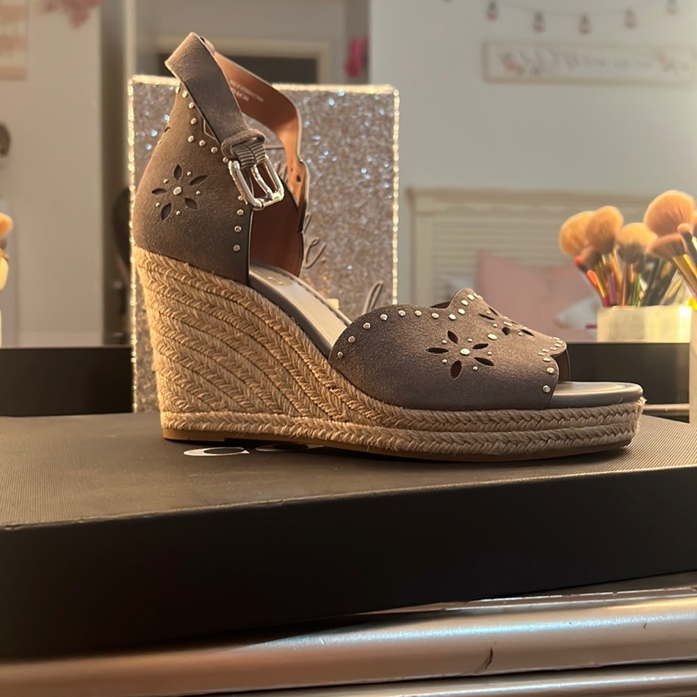 Kelsi Suede Wedge Heather Grey (10 B)